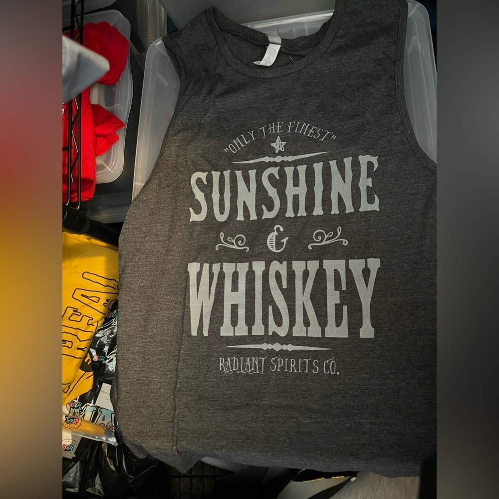 NWT sunshine and whiskey tank top, size 2XL